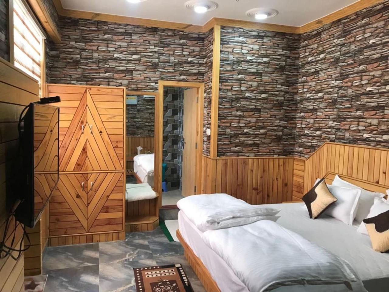 Oyo 37525 Hotel Mall Palace Pithorāgarh エクステリア 写真